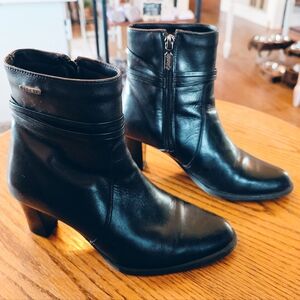 Blondo Waterproof Elegant Black Ankle Boots Made In Canada